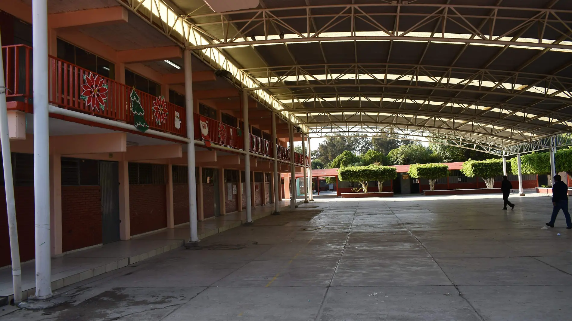 ESCUELA (8)